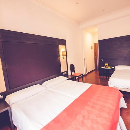 Hostal Sol Los Angeles Madrid Dış mekan fotoğraf