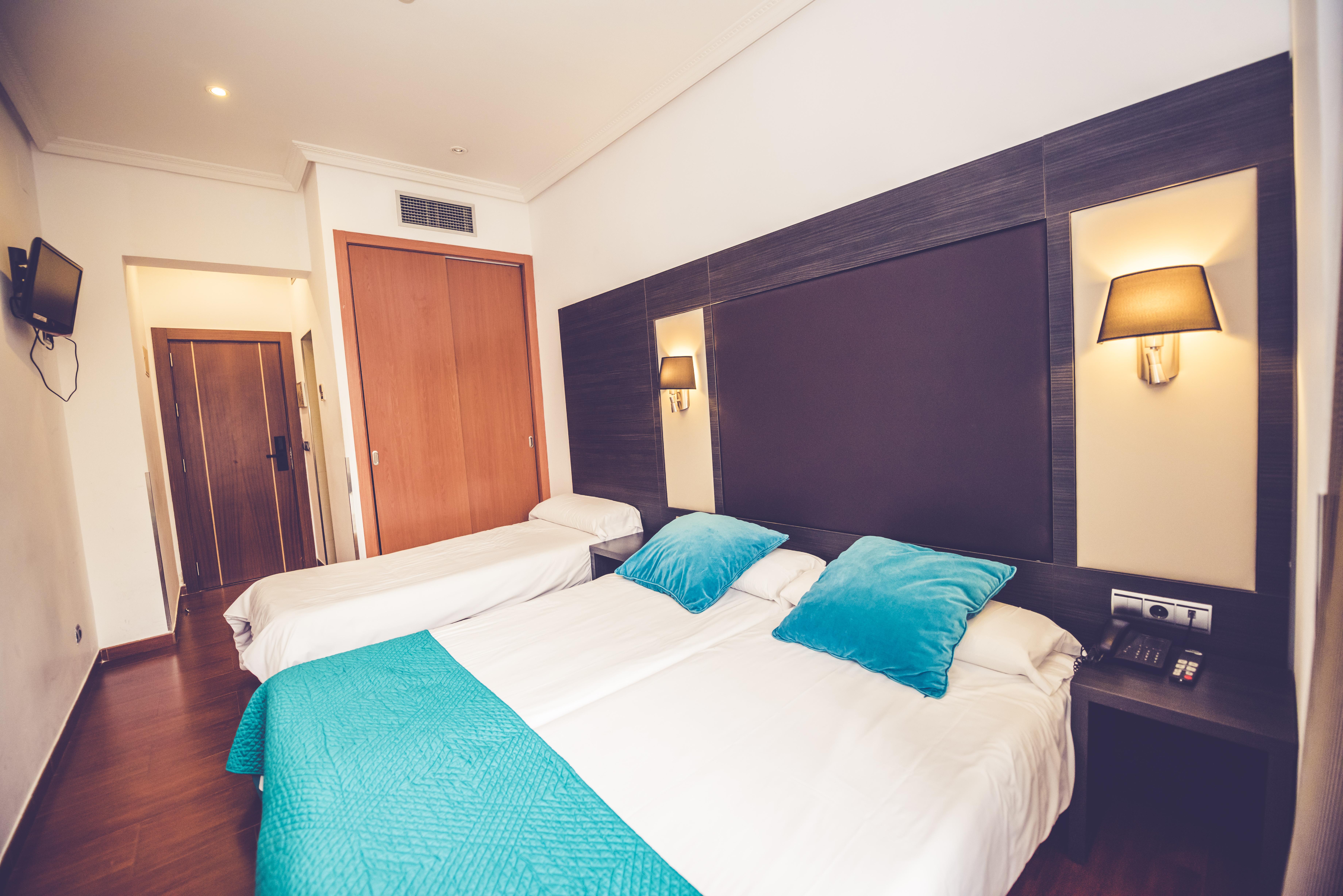 Hostal Sol Los Angeles Madrid Dış mekan fotoğraf