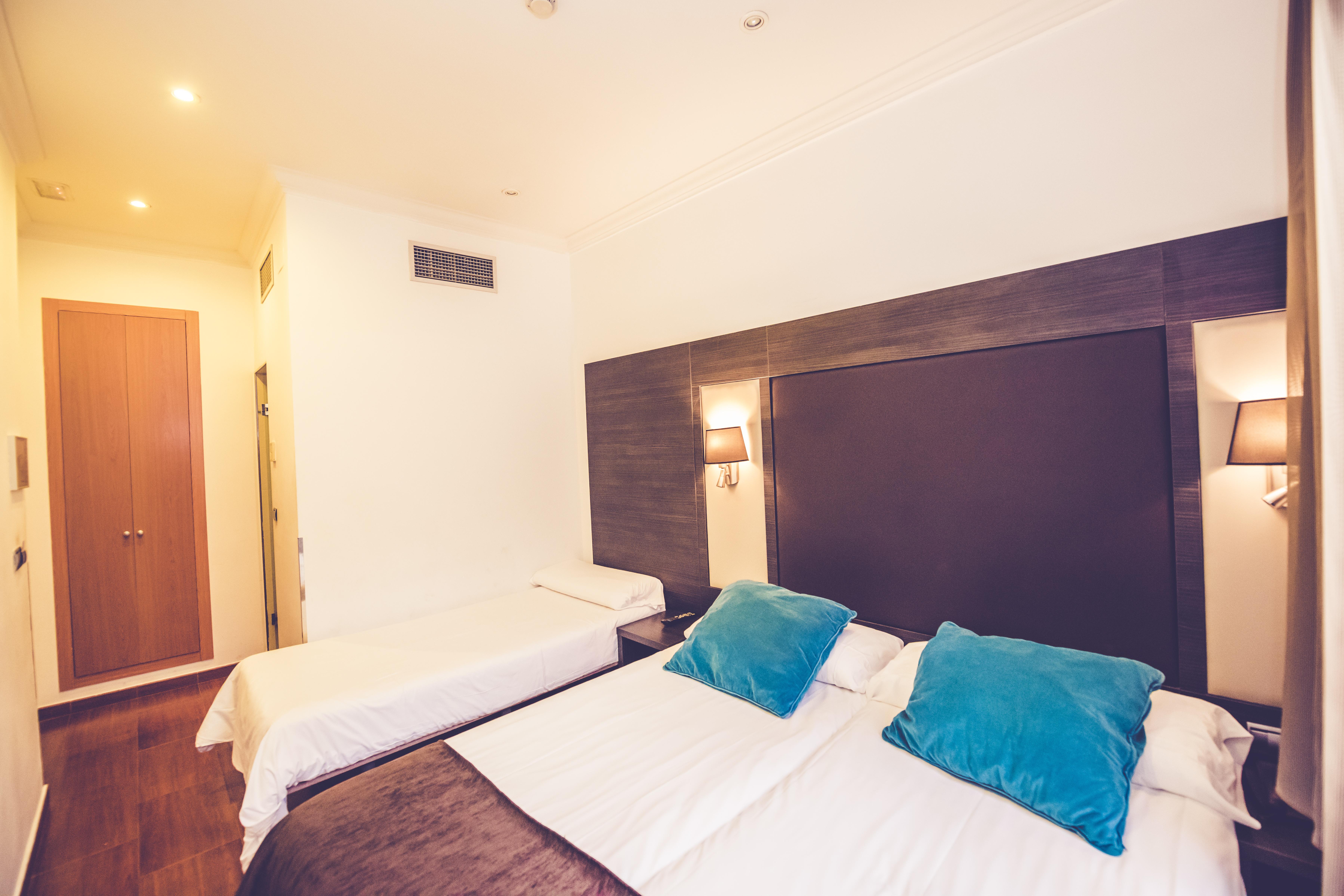 Hostal Sol Los Angeles Madrid Dış mekan fotoğraf