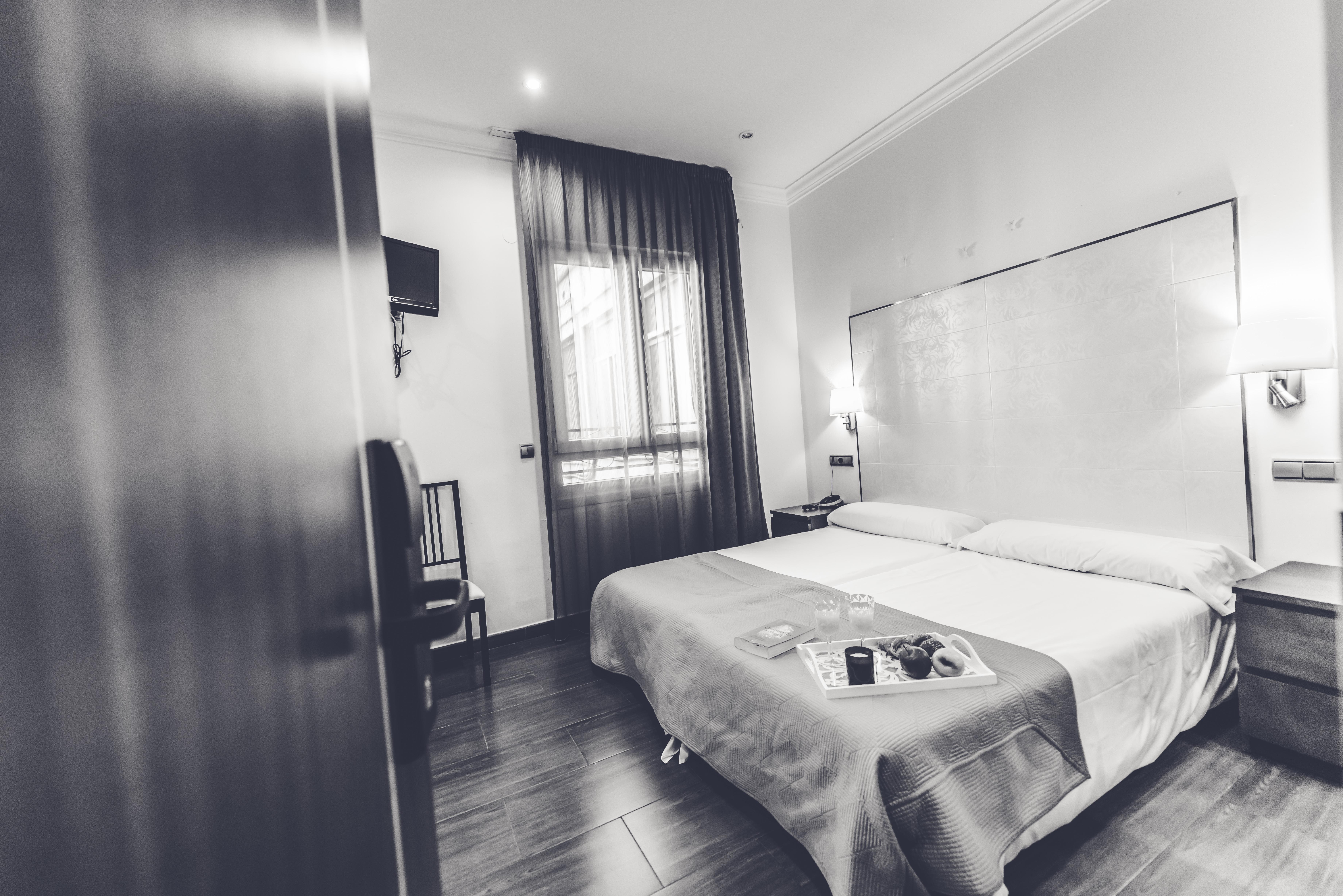 Hostal Sol Los Angeles Madrid Dış mekan fotoğraf