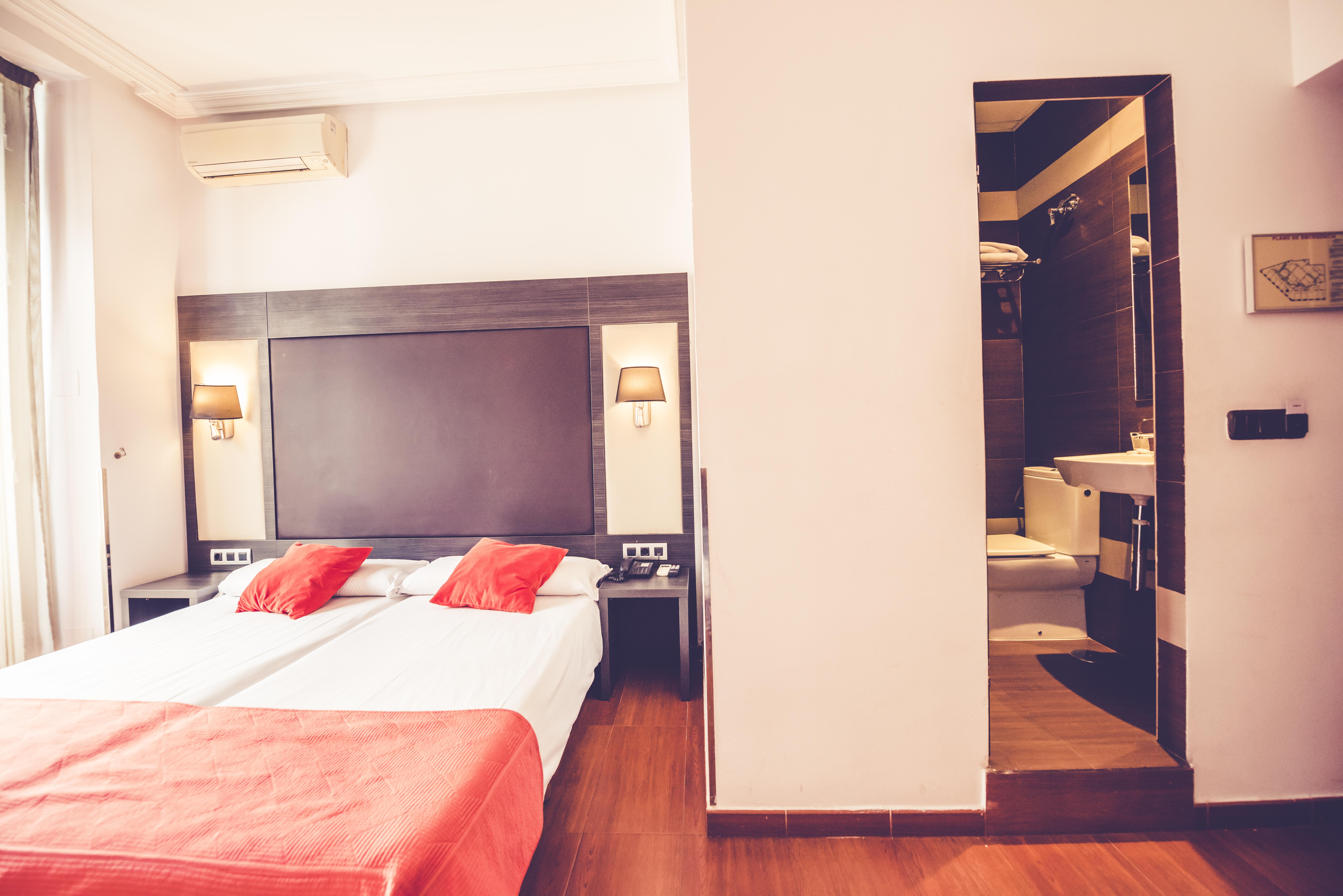 Hostal Sol Los Angeles Madrid Dış mekan fotoğraf