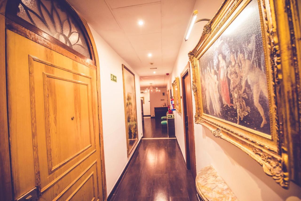 Hostal Sol Los Angeles Madrid Dış mekan fotoğraf